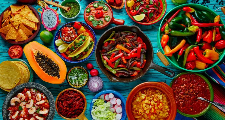 Turismo gastronómico en México Tour culinario por México GastronomÃa mexicana Comida tradicional mexicana Sabores de México Cocina regional mexicana Tequila y agave en México Mercados culinarios en México Platos tÃpicos mexicanos Experiencias culinarias en México